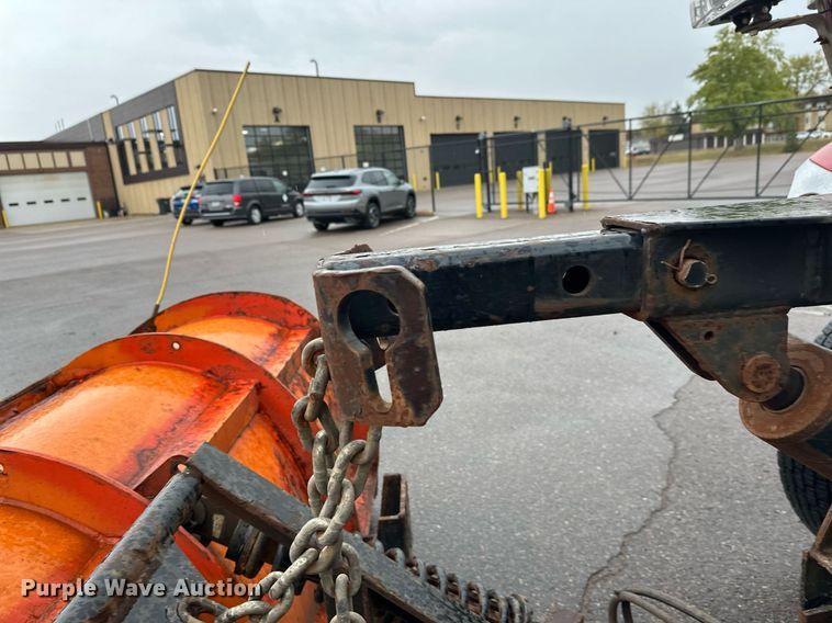 image for item EL0030 2010 International 7400 hook lift truck