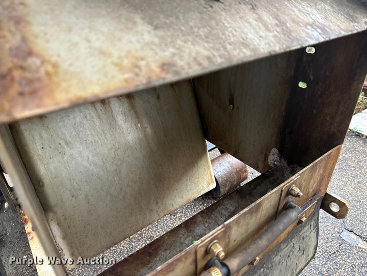 image for item EL0030 2010 International 7400 hook lift truck