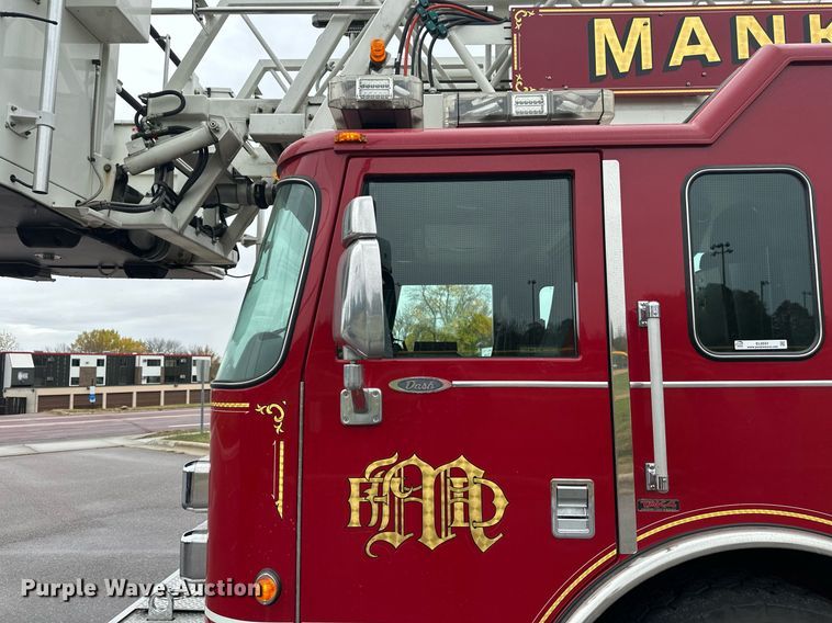 image for item EL0031 2005 Pierce Dash aerial platform fire truck