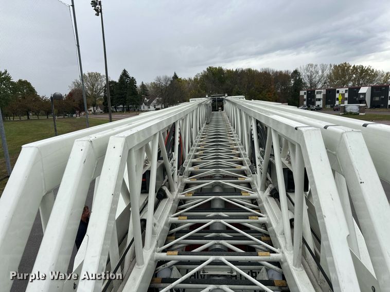 image for item EL0031 2005 Pierce Dash aerial platform fire truck