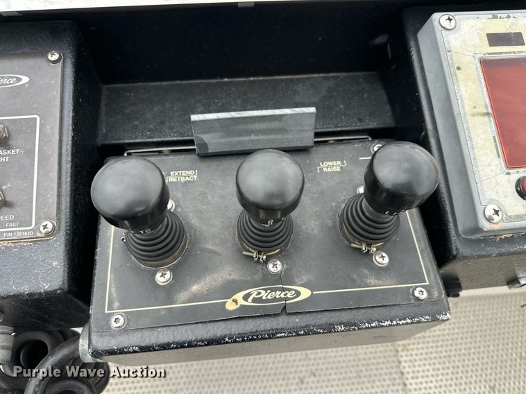 image for item EL0031 2005 Pierce Dash aerial platform fire truck