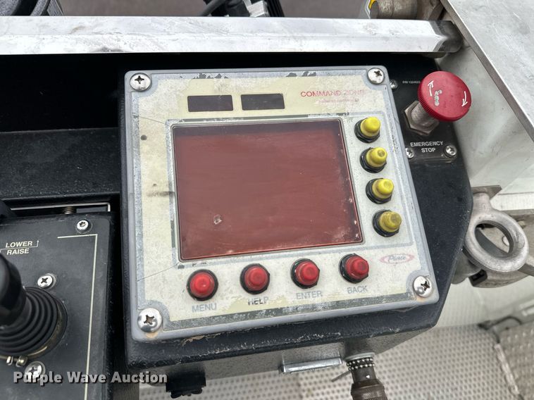 image for item EL0031 2005 Pierce Dash aerial platform fire truck