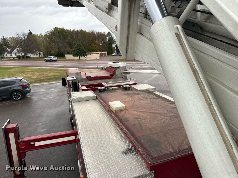 image for item EL0031 2005 Pierce Dash aerial platform fire truck