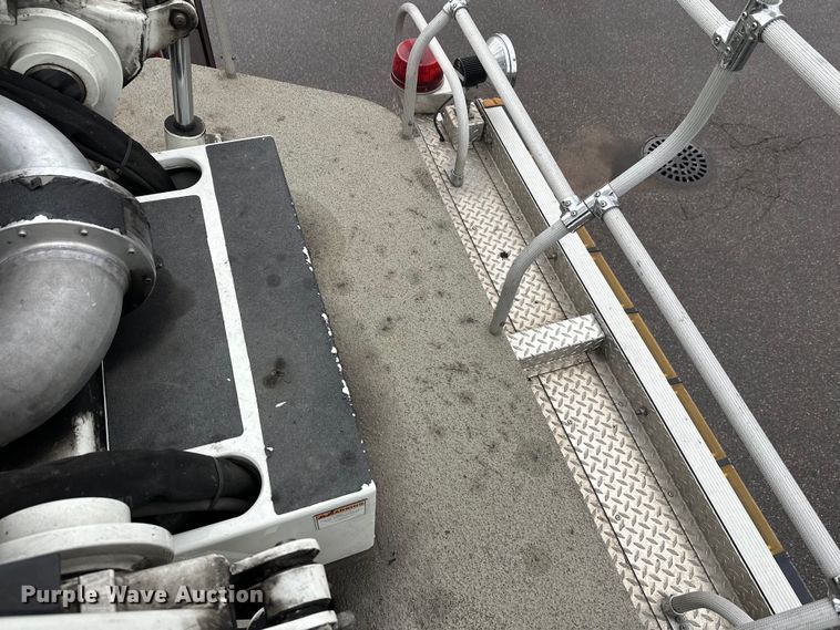 image for item EL0031 2005 Pierce Dash aerial platform fire truck