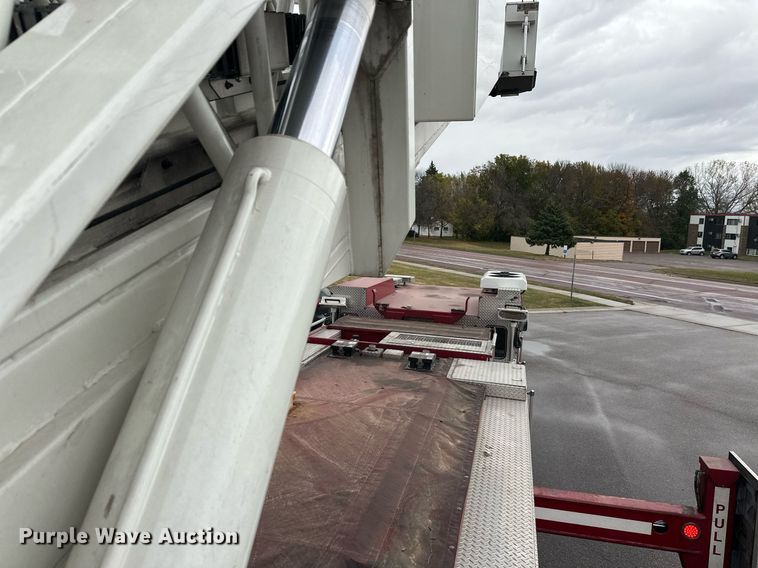 image for item EL0031 2005 Pierce Dash aerial platform fire truck