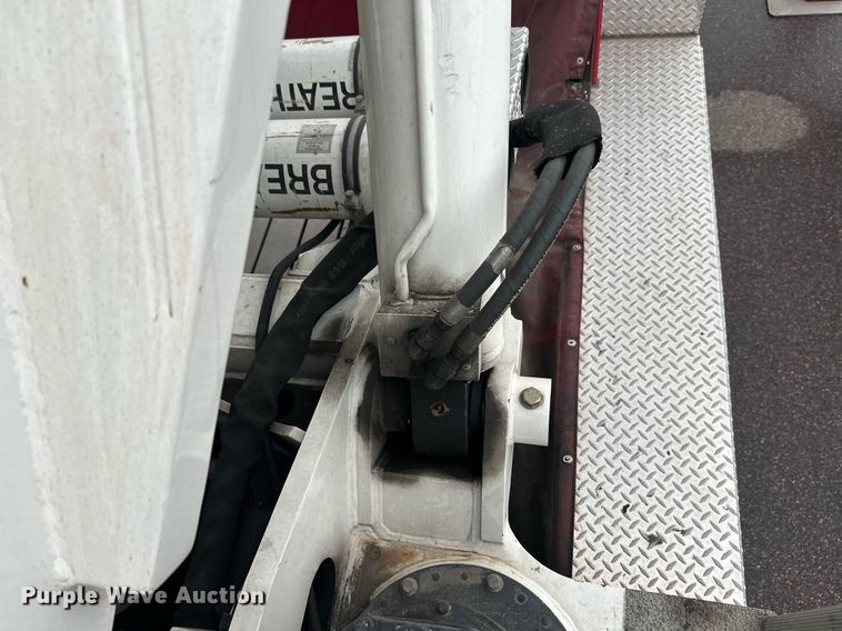 image for item EL0031 2005 Pierce Dash aerial platform fire truck