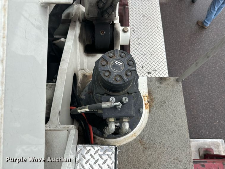 image for item EL0031 2005 Pierce Dash aerial platform fire truck