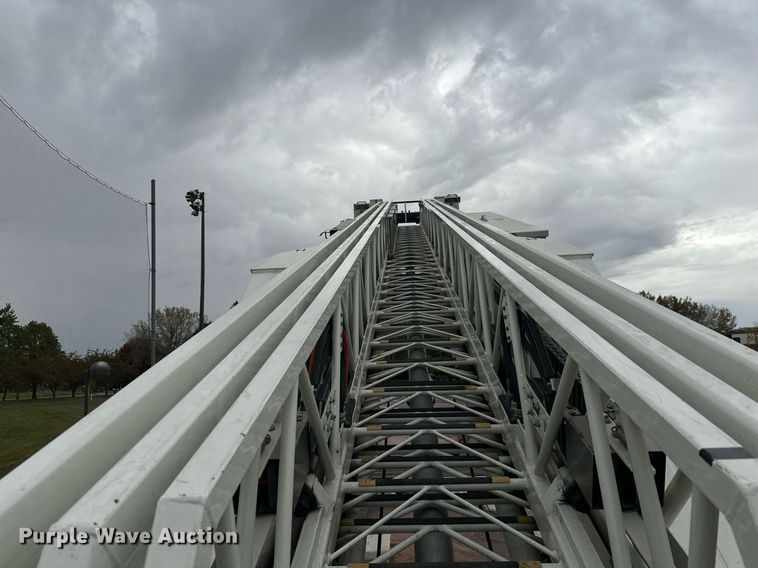 image for item EL0031 2005 Pierce Dash aerial platform fire truck