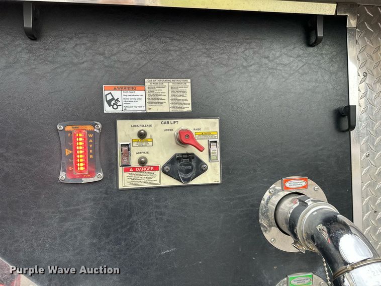 image for item EL0031 2005 Pierce Dash aerial platform fire truck