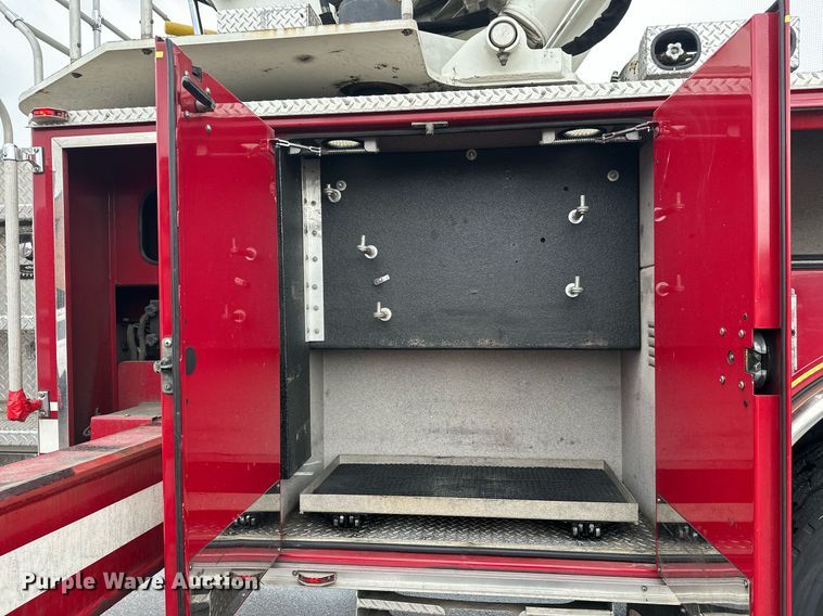 image for item EL0031 2005 Pierce Dash aerial platform fire truck