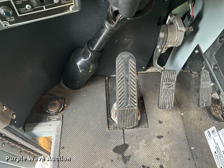 image for item EL0031 2005 Pierce Dash aerial platform fire truck