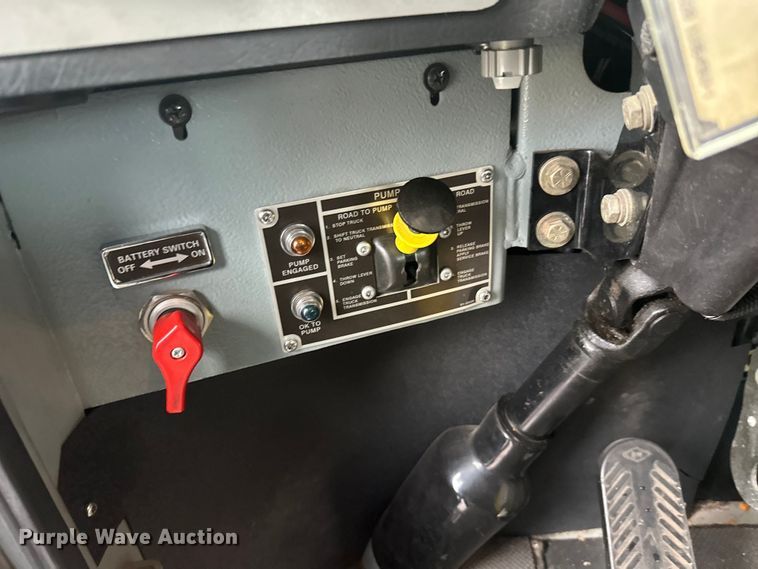 image for item EL0031 2005 Pierce Dash aerial platform fire truck