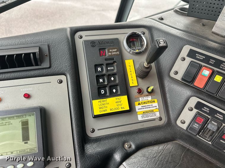 image for item EL0031 2005 Pierce Dash aerial platform fire truck