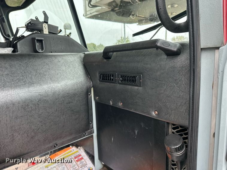 image for item EL0031 2005 Pierce Dash aerial platform fire truck