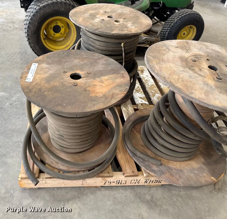 image for item EM2404 (3) spools of hydraulic hose
