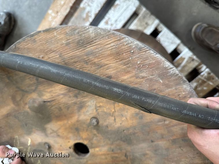 image for item EM2404 (3) spools of hydraulic hose