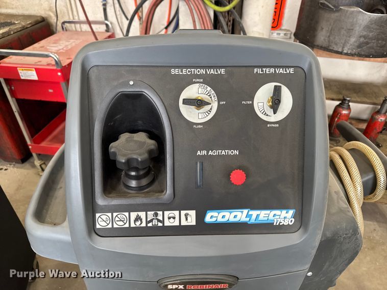 image for item EM2405 Tools