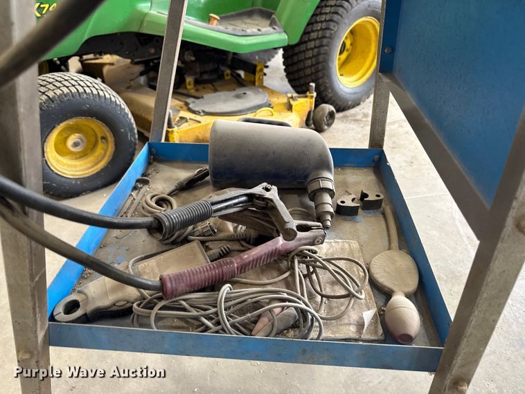 image for item EM2405 Tools