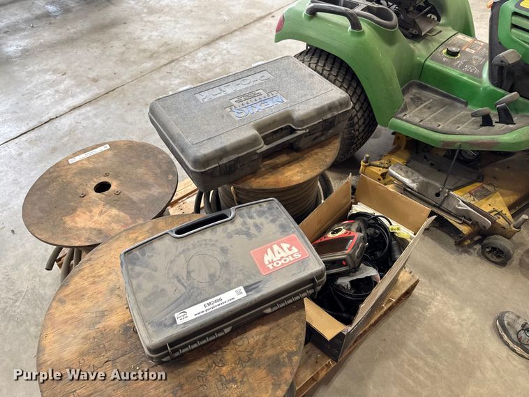 image for item EM2406 Tools