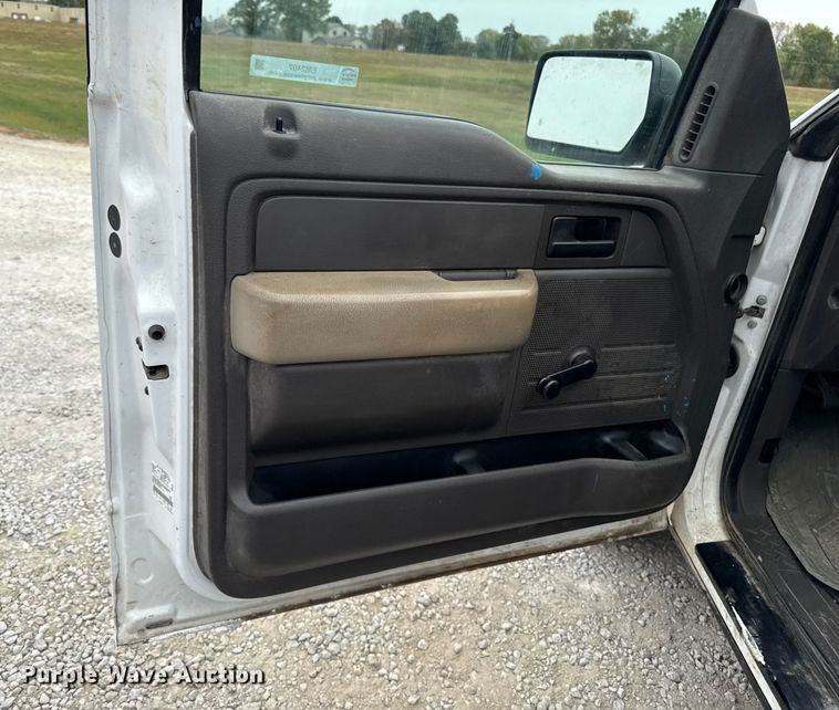 image for item EM2407 2010 Ford F150 pickup truck