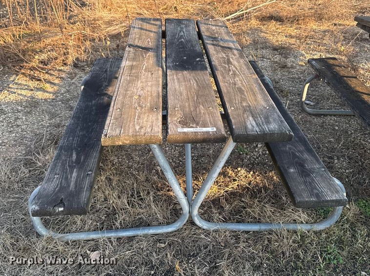 image for item EM2440 (16) picnic tables