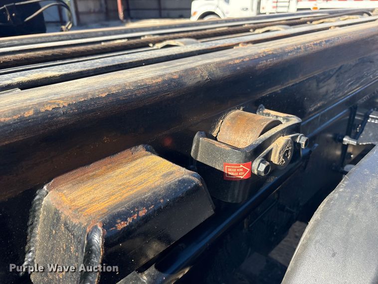 image for item EM6122 2025 Mack GR64F roll-off container truck