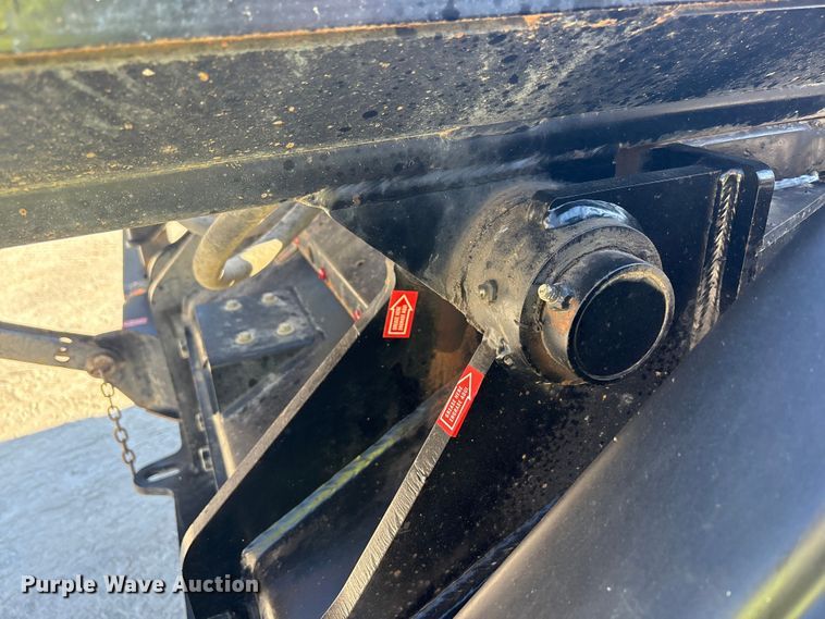 image for item EM6122 2025 Mack GR64F roll-off container truck