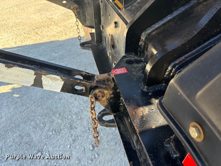 image for item EM6122 2025 Mack GR64F roll-off container truck