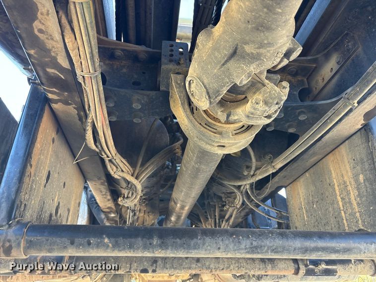 image for item EM6122 2025 Mack GR64F roll-off container truck