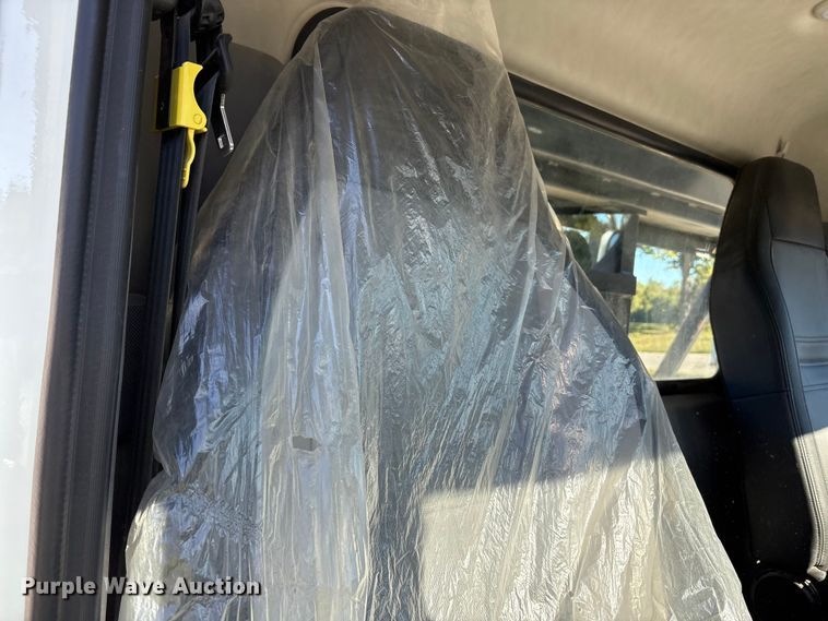 image for item EM6122 2025 Mack GR64F roll-off container truck