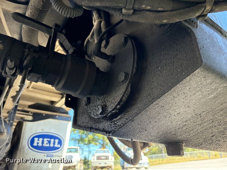 image for item EM6123 2025 Mack TerraPro refuse truck