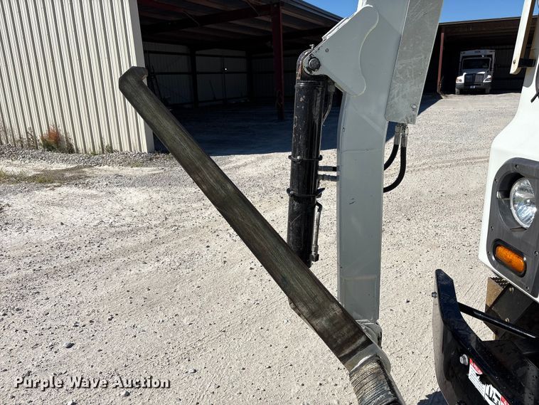 image for item EM6123 2025 Mack TerraPro refuse truck