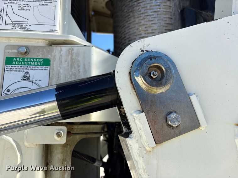 image for item EM6123 2025 Mack TerraPro refuse truck