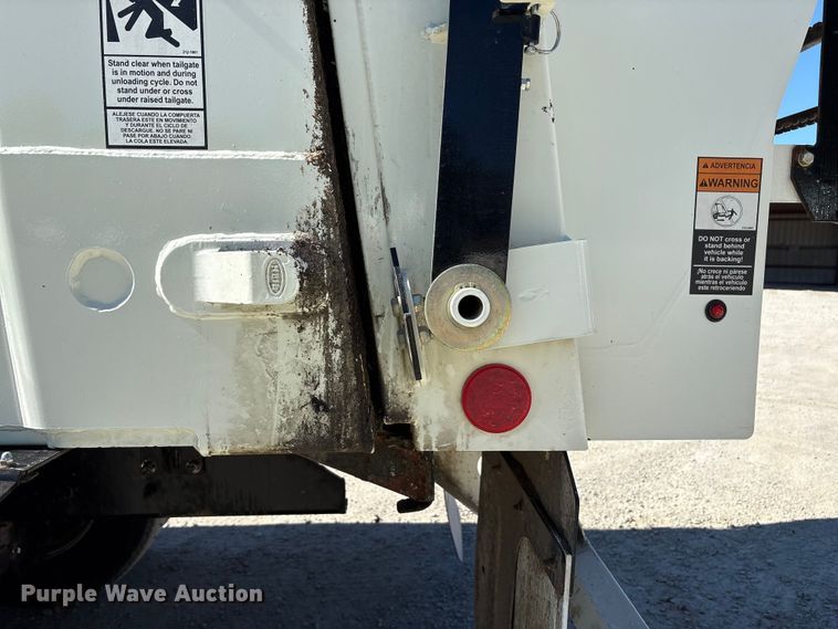 image for item EM6123 2025 Mack TerraPro refuse truck