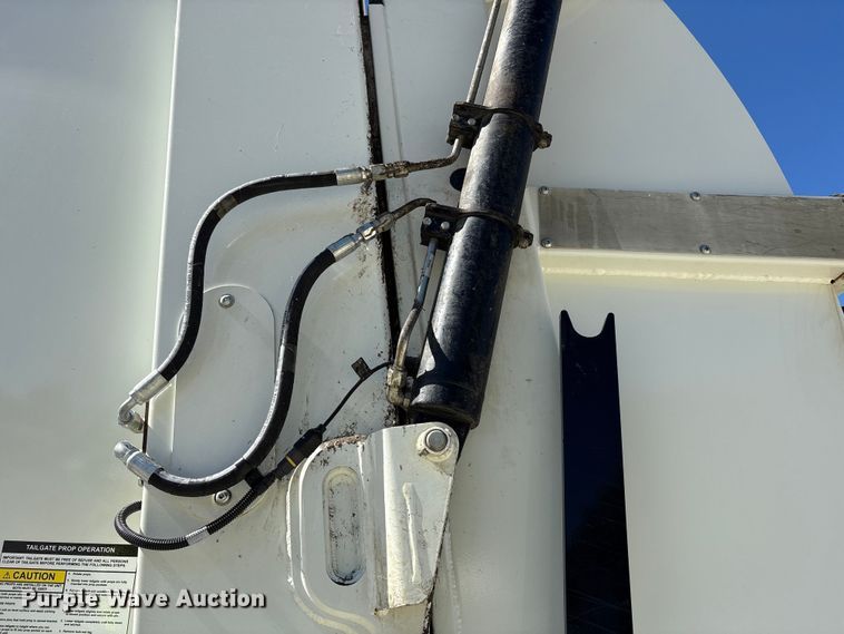 image for item EM6123 2025 Mack TerraPro refuse truck