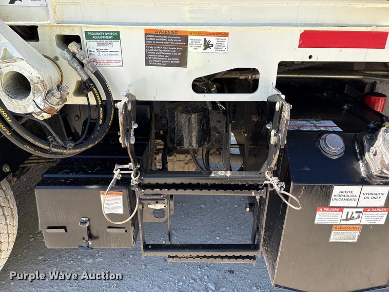 image for item EM6123 2025 Mack TerraPro refuse truck