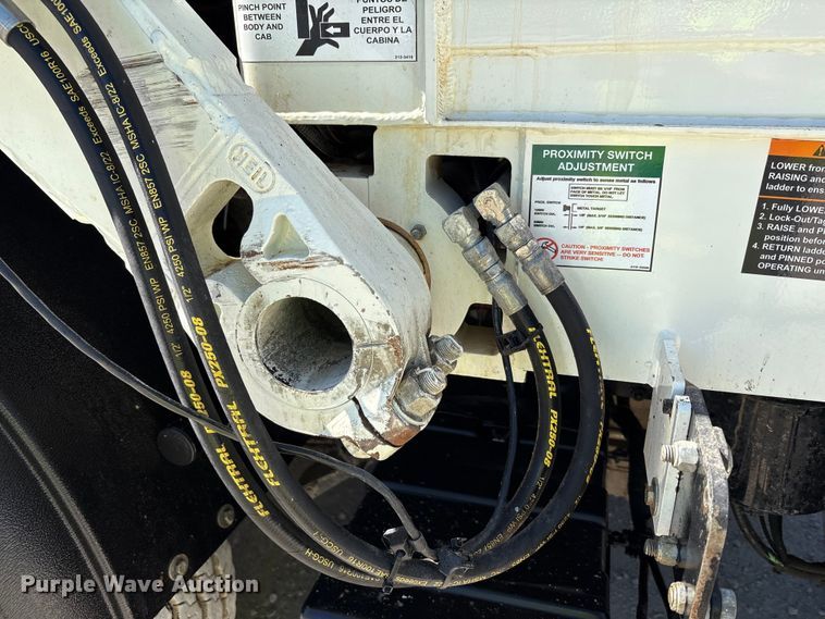 image for item EM6123 2025 Mack TerraPro refuse truck