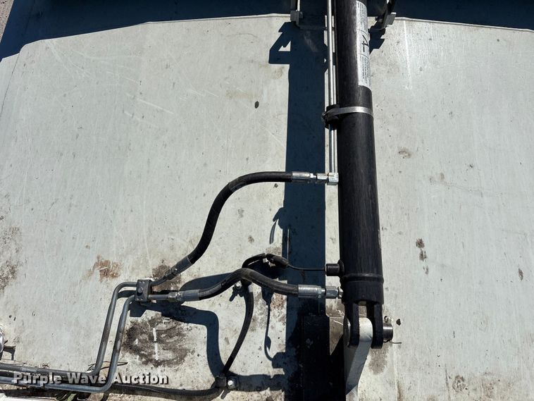 image for item EM6123 2025 Mack TerraPro refuse truck