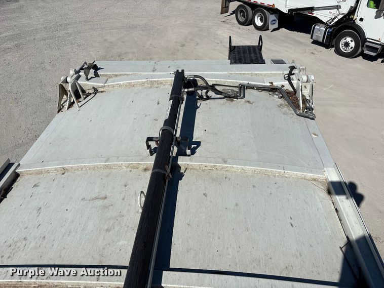 image for item EM6123 2025 Mack TerraPro refuse truck