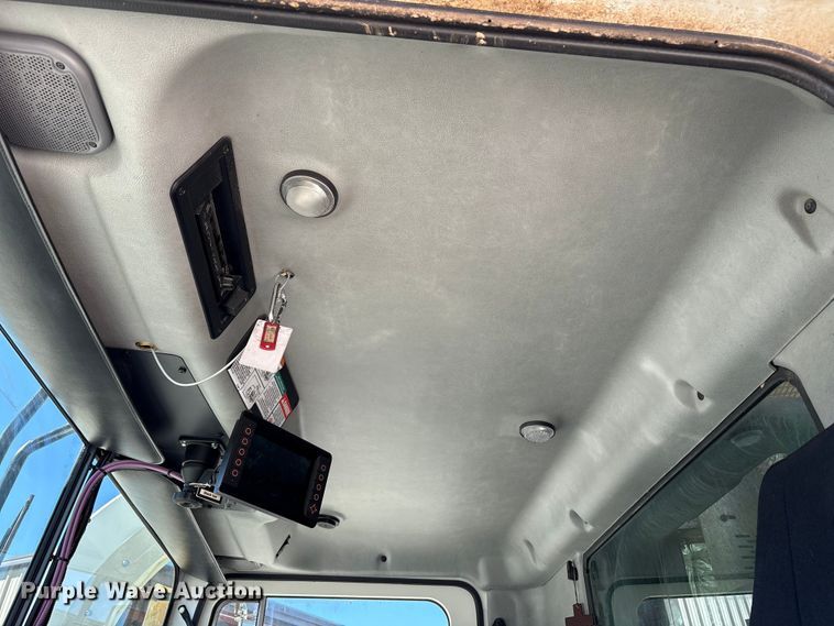 image for item EM6123 2025 Mack TerraPro refuse truck