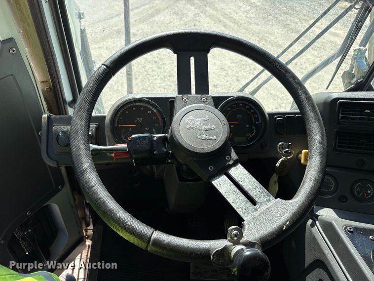 image for item EM6123 2025 Mack TerraPro refuse truck