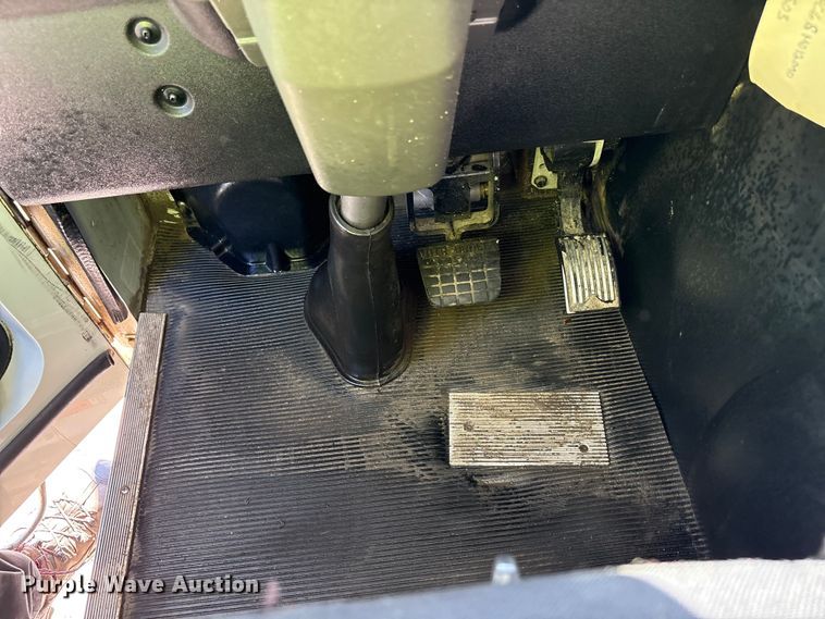 image for item EM6123 2025 Mack TerraPro refuse truck