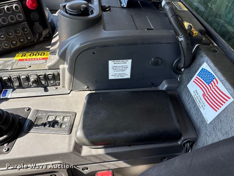 image for item EM6123 2025 Mack TerraPro refuse truck