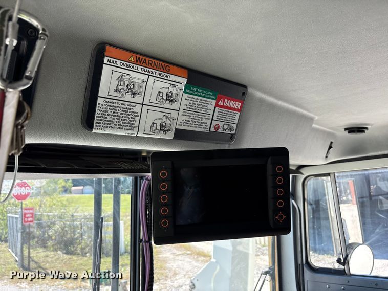 image for item EM6123 2025 Mack TerraPro refuse truck