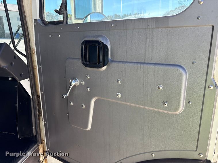 image for item EM6123 2025 Mack TerraPro refuse truck