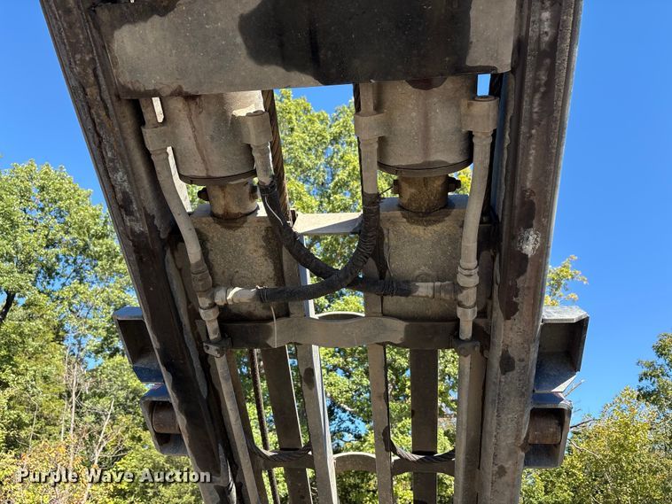 image for item EM6124 2025 Mack Granite roll-off container truck