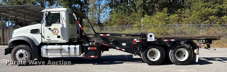 image for item EM6124 2025 Mack Granite roll-off container truck