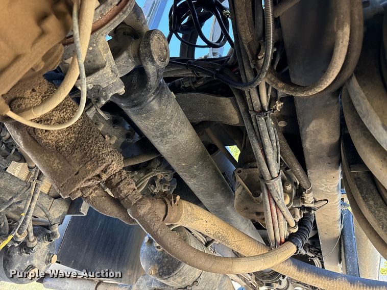 image for item EM6124 2025 Mack Granite roll-off container truck