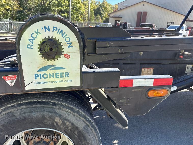 image for item EM6124 2025 Mack Granite roll-off container truck