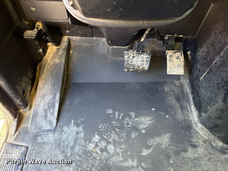 image for item EM6124 2025 Mack Granite roll-off container truck